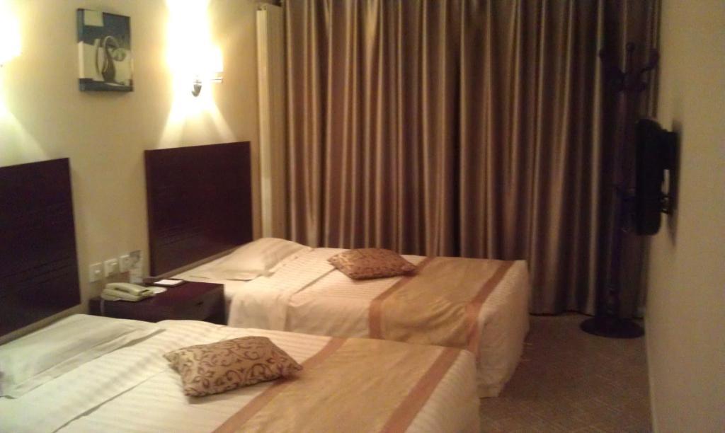 Dajiaoting International Business Hotel Beijing Room photo